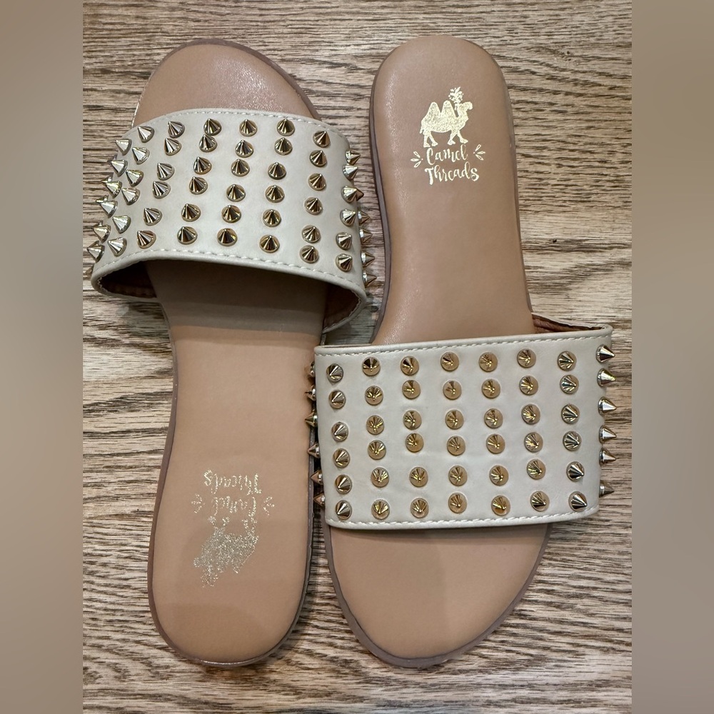 Cream and Gold Sandals with Studded Strap
